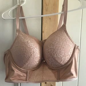 Torrid curves nude(?) color size 42C